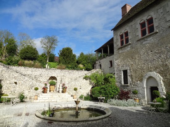 hotel-romantique-1h-paris-provins-demeure-des-vieux-bains