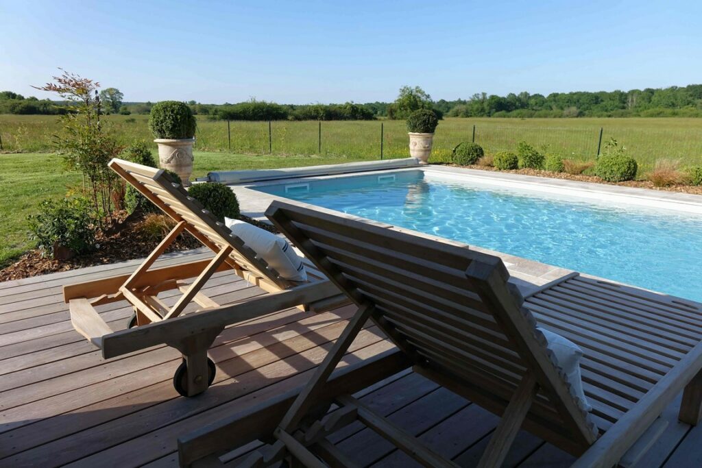 hotel-piscine-chateau-loire-gite-le-montillon