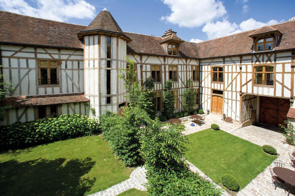 hotel-troyes-maison-rhodes-piscine-2h-paris